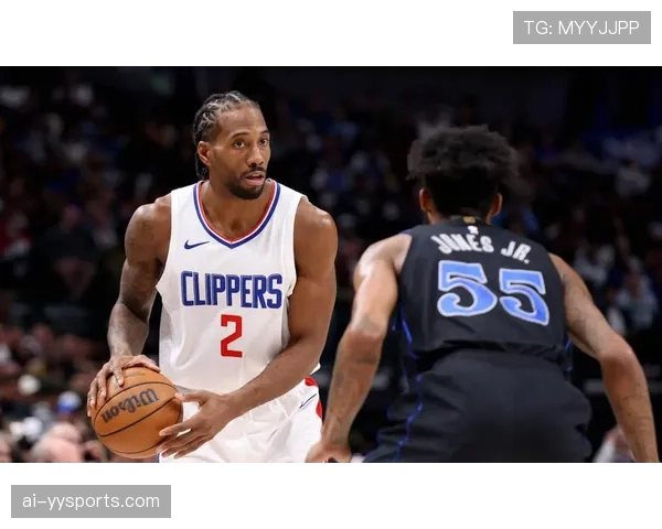 快船坐八望七冲击太阳位置 伦纳德加兰组合展现年轻活力